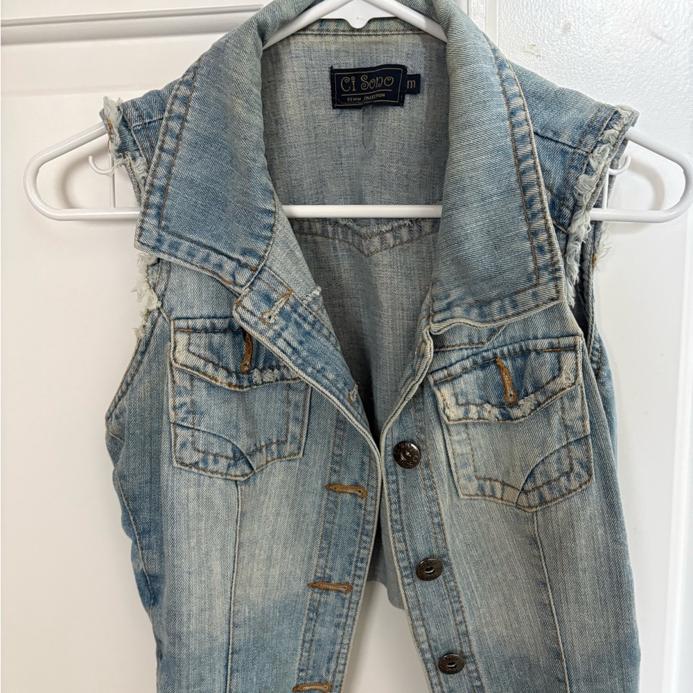 Ci Sono Women's Light Blue Cropped Denim Vest